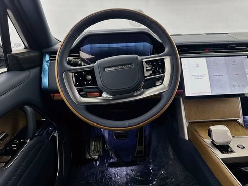 New 2026 Land Rover Range Rover SV AWD/4WD image 23