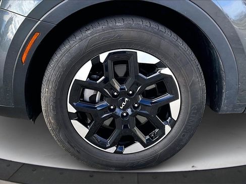 Used 2024 Kia Sorento S image 34