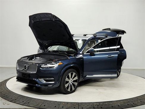 Used 2021 Volvo XC90 T6 Inscription w/ Advanced Package image 11
