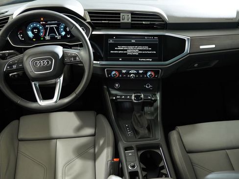 Certified 2025 Audi Q3 2.0T Premium w/ Convenience Package image 12
