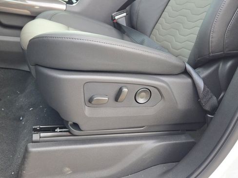 New 2026 Chevrolet Silverado 1500 ZR2 image 24