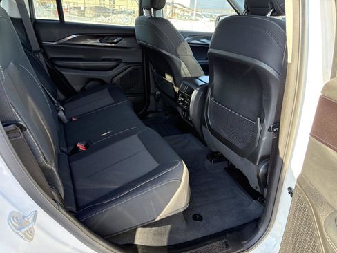 Used 2023 Jeep Grand Cherokee Laredo w/ Luxury Tech Group I image 12