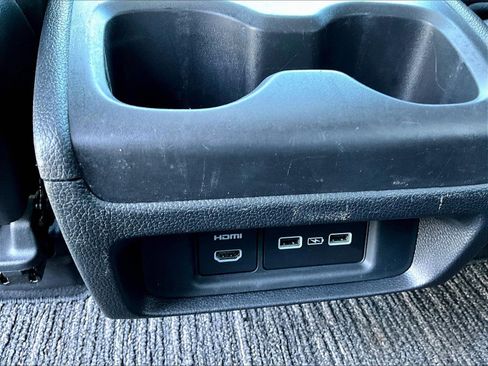 Used 2024 Honda Odyssey Touring image 10