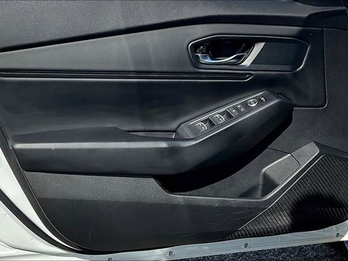 Used 2023 Honda Accord EX image 18