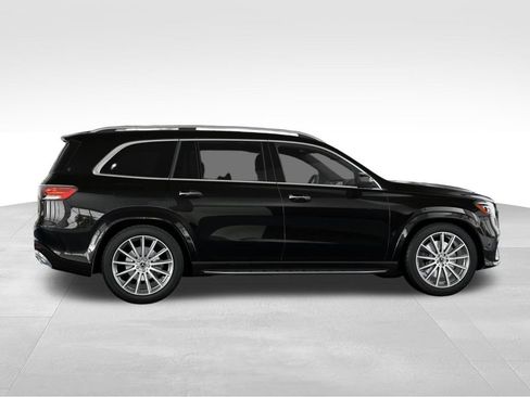 New 2026 Mercedes-Benz GLS 580 4MATIC image 17