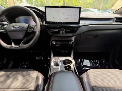 Used 2023 Ford Escape ST-Line w/ Tech Pack #1 FWD image 13