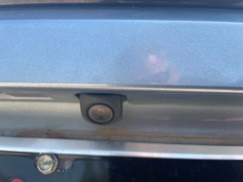 Used 2021 Toyota Corolla LE image 7