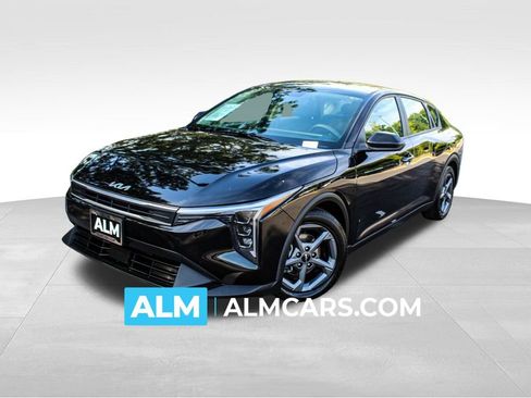 Used 2025 Kia K4 FWD image 1