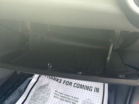 Used 2011 MINI Cooper Clubman S image 25