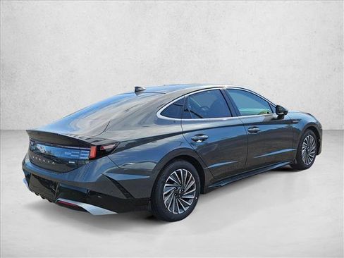 New 2026 Hyundai Sonata Limited image 6