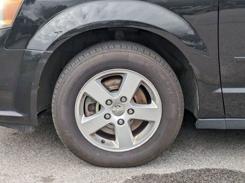 Used 2011 Dodge Grand Caravan Mainstreet w/ PWR Convenience Group image 11