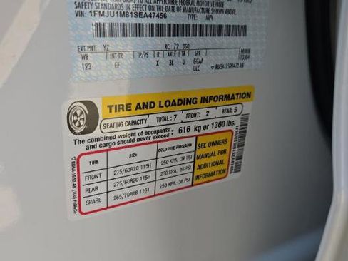 Used 2025 Ford Expedition Platinum image 15