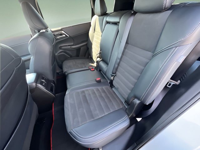 Used 2024 Mitsubishi Outlander SE AWD/4WD image 27