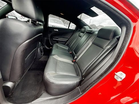 Used 2015 Dodge Charger R/T w/ Plus Group image 27
