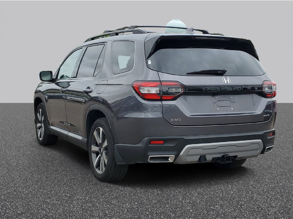 Certified 2025 Honda Pilot Elite image 2