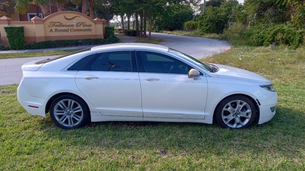 Used 2015 Lincoln MKZ w/ Equipment Group 101A Select FWD image 5