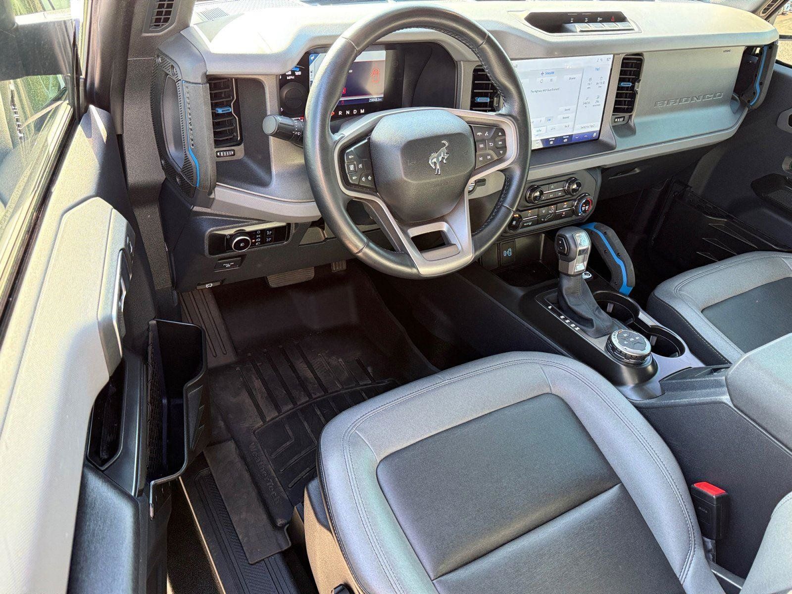 Certified 2024 Ford Bronco Black Diamond AWD/4WD image 14