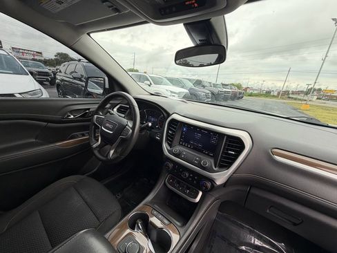 Used 2023 GMC Acadia SLE FWD image 20