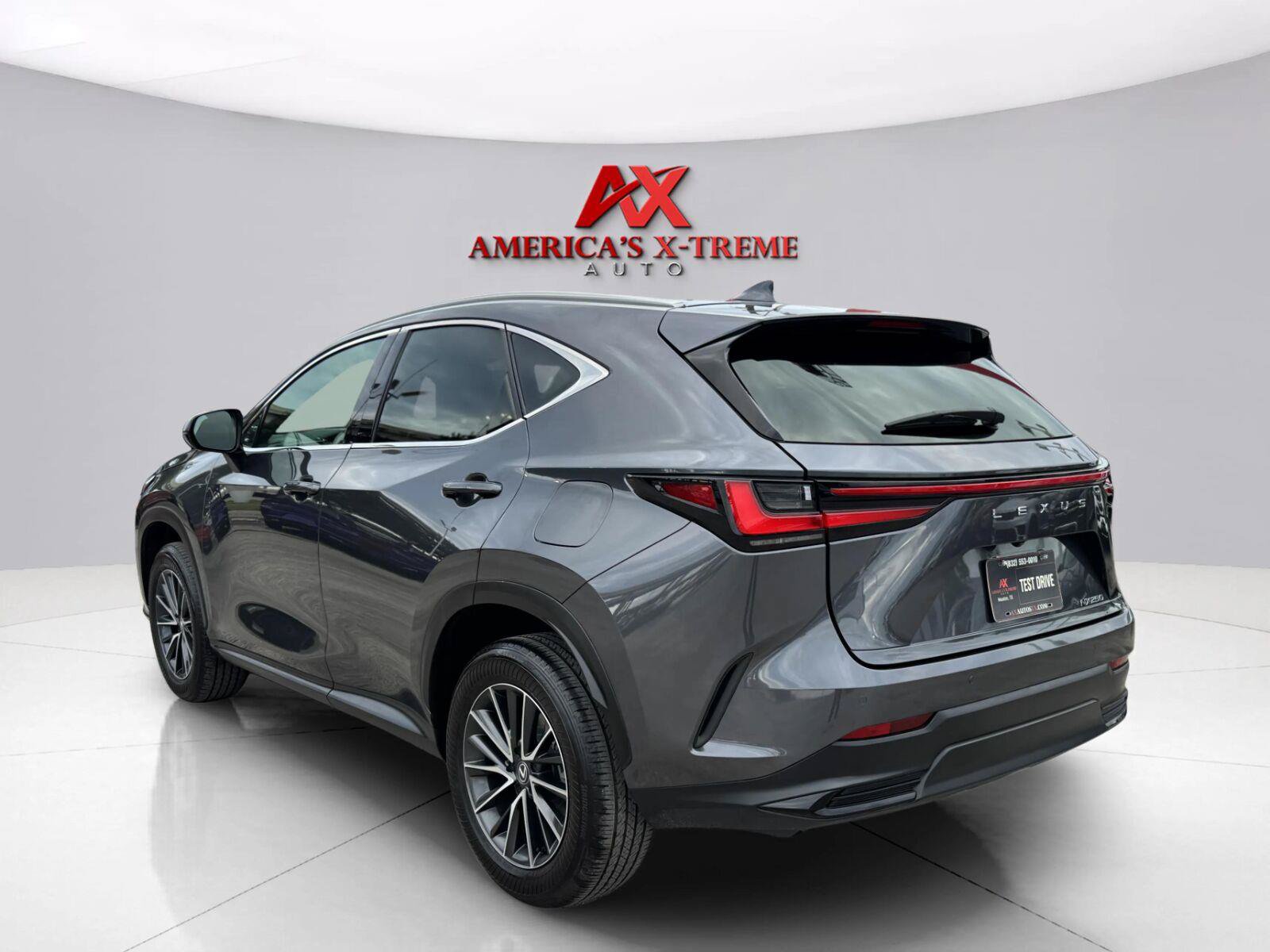 Used 2025 Lexus NX 250 FWD w/ Towing Package (2000 Lbs) image 3