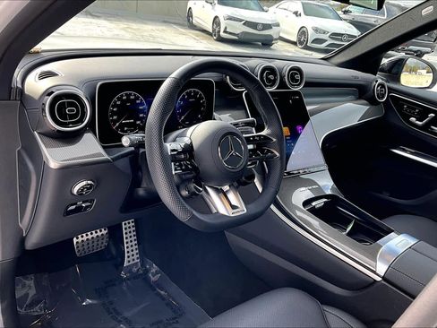 Used 2025 Mercedes-Benz GLC 43 AMG AMG GLC 43 image 18