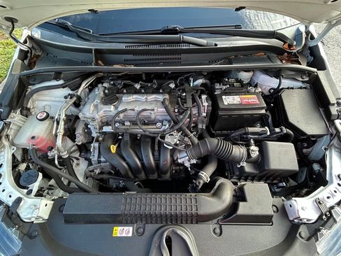 Used 2021 Toyota Corolla LE FWD image 12