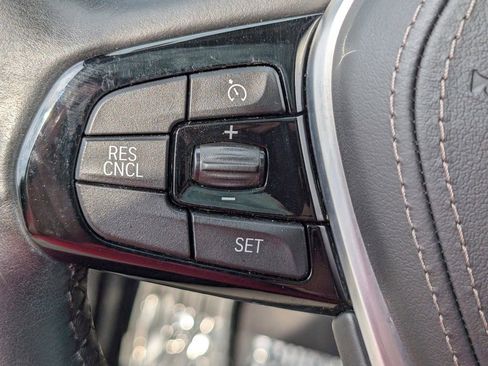 Used 2019 BMW 530i xDrive w/ Convenience Package image 19