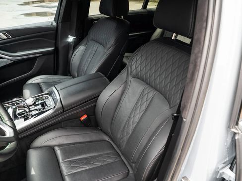 Used 2024 BMW ALPINA XB7 AWD/4WD image 21