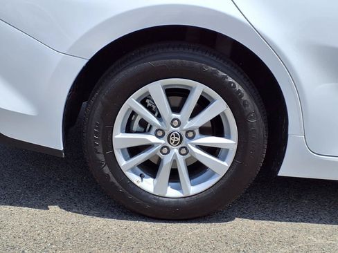 Used 2026 Toyota Camry LE FWD image 7