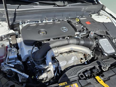 New 2026 Mercedes-Benz GLB 250 image 23