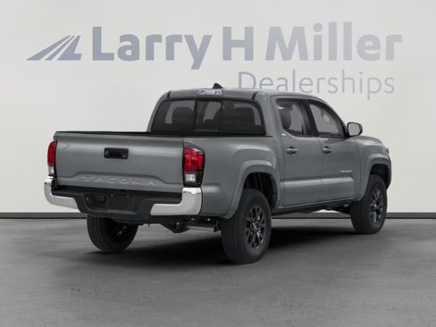 Certified 2022 Toyota Tacoma TRD Sport image 2