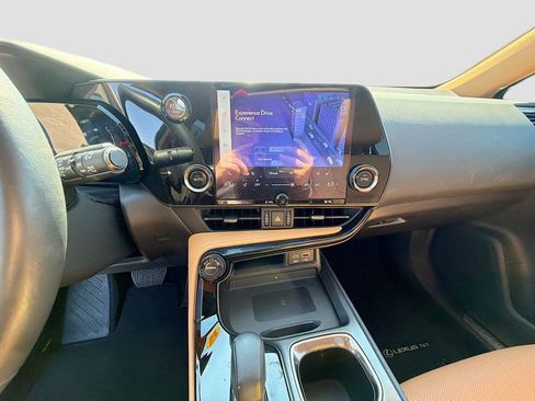 Used 2023 Lexus NX 350 AWD image 27
