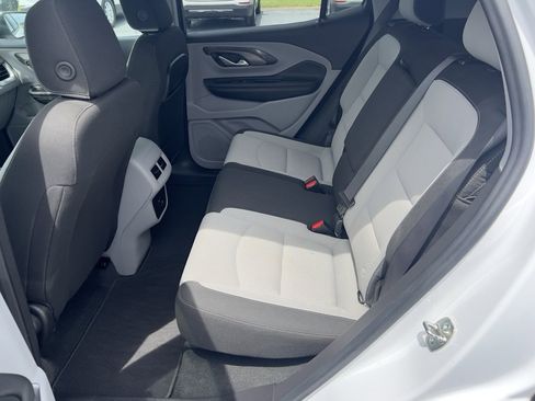 Used 2024 GMC Terrain SLE image 16