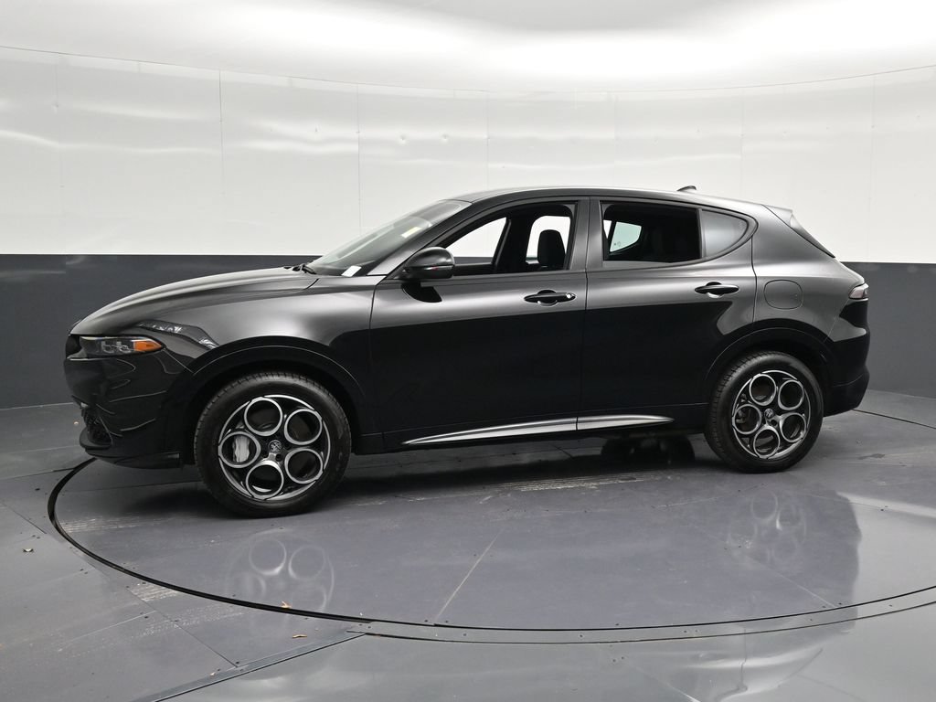 Used 2025 Alfa Romeo Tonale AWD/4WD image 8