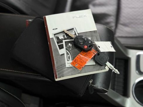 Used 2011 Ford Flex Limited w/ Rapid Spec Order Code image 6