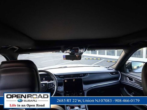 Used 2021 Jeep Grand Cherokee L Overland w/ Luxury Tech Group IV AWD/4WD image 15