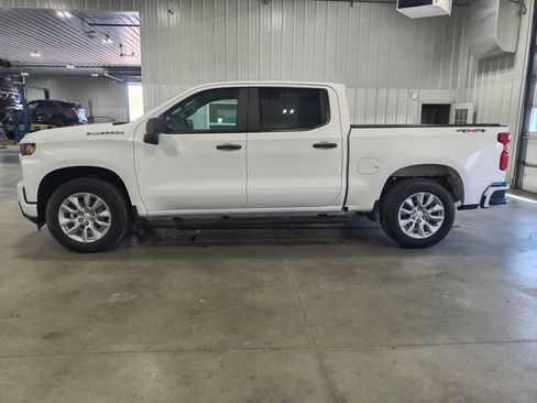 Used 2019 Chevrolet Silverado 1500 Custom AWD/4WD image 5