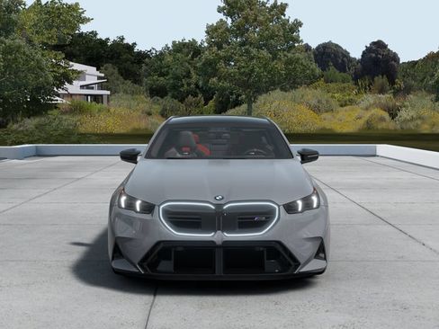 New 2027 BMW M5 Touring AWD/4WD image 3