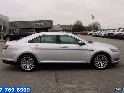 Used 2013 Ford Taurus Limited image 4