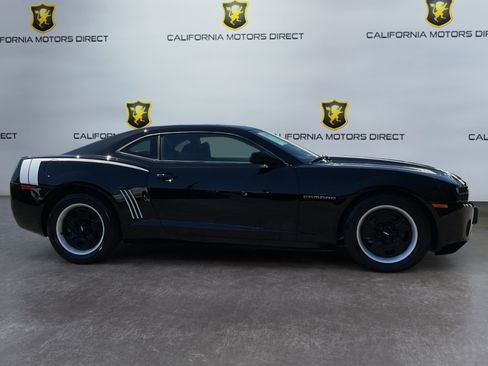 Used 2013 Chevrolet Camaro LS RWD image 4