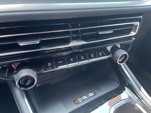 New 2026 Chevrolet Traverse LT w/ Driver Confidence Package image 17