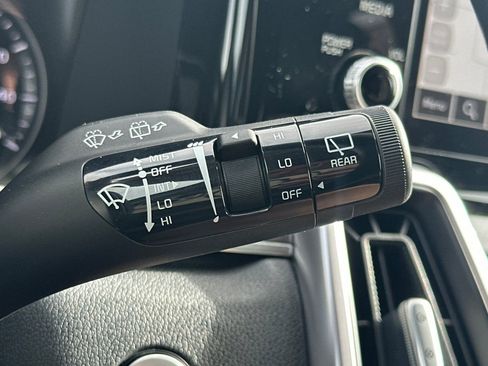 Certified 2023 Kia Sorento EX AWD/4WD image 39