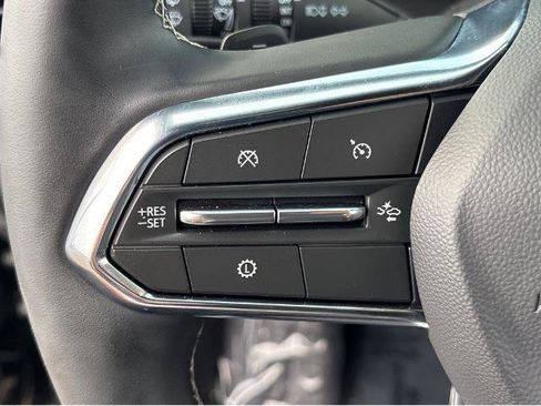 Used 2026 Chevrolet Traverse LT AWD/4WD image 20