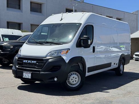 Used 2026 RAM ProMaster 3500 w/ Convenience Group FWD image 2