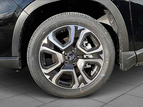 New 2026 Subaru Ascent Limited image 13