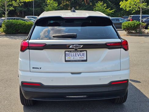 New 2027 Chevrolet Bolt LT w/ Comfort Package FWD image 4