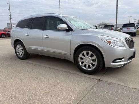 Used 2013 Buick Enclave Leather image 8