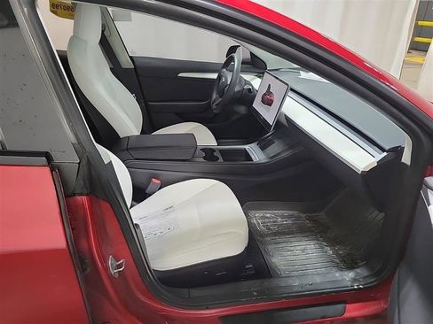 Used 2022 Tesla Model 3 Long Range AWD/4WD image 8