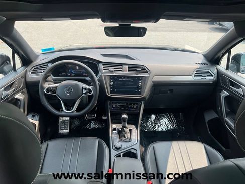Used 2024 Volkswagen Tiguan SE R-Line AWD/4WD image 19