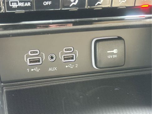 New 2025 Jeep Grand Cherokee L Limited w/ Luxury Tech Group II image 41