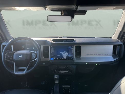 Used 2025 Ford Bronco Outer Banks image 20